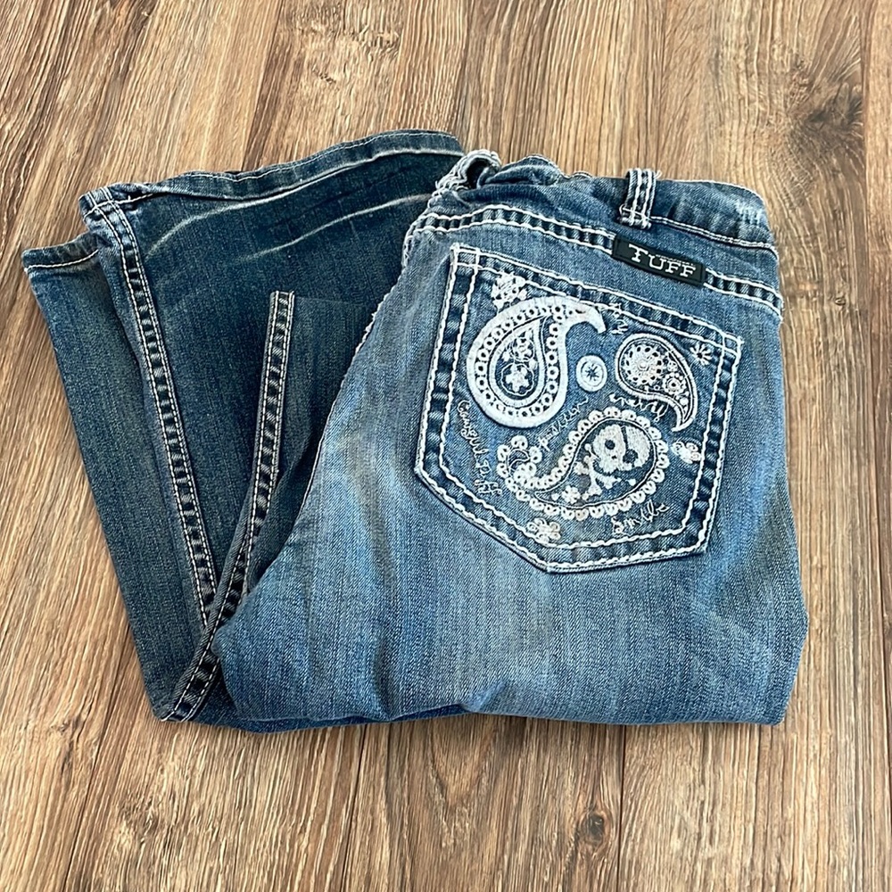 Cowgirl Tuff 33x33